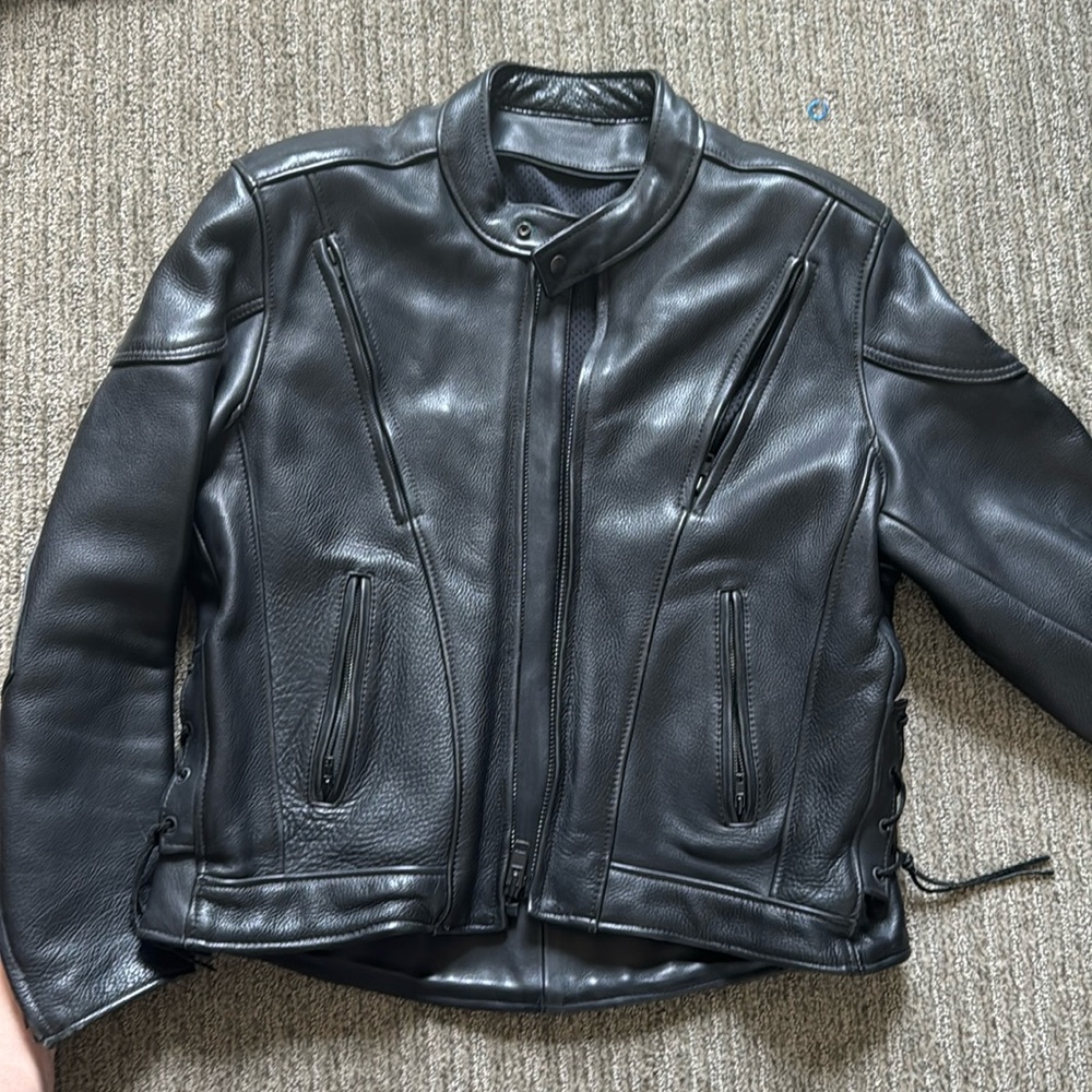 Mans Black Heavy Leather Motorcycle Jacket